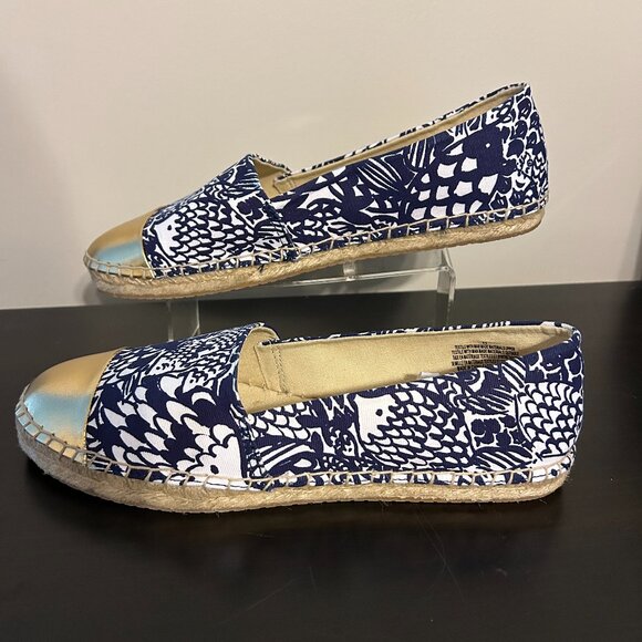 LILY PULITZER TARGET Sz 11 Upstream Fish With Gold Toe Cap Flats Shoes - Picture 1 of 4